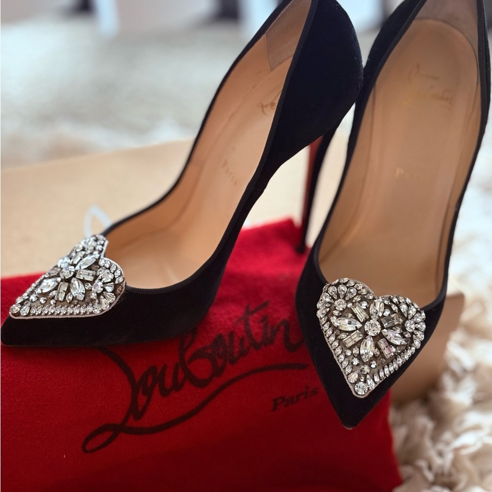 Christian Louboutin Cristacora Crystal Heart So Kate Pumps